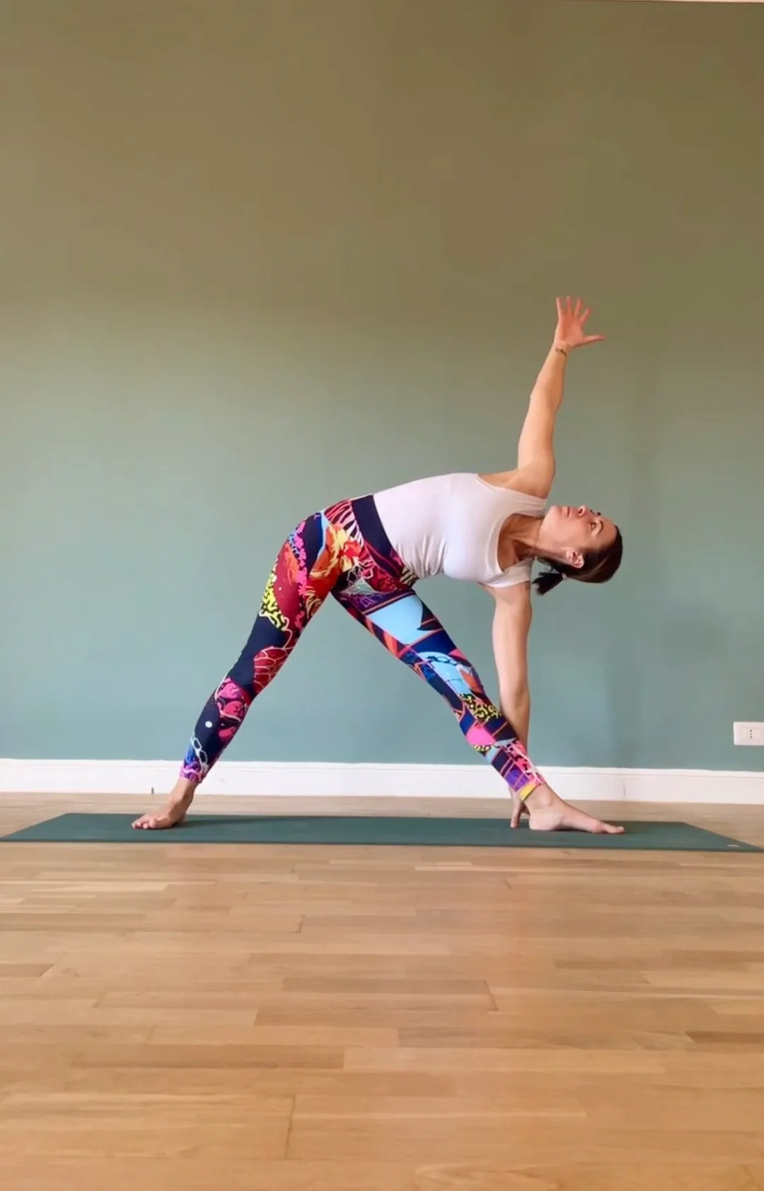 Sara Maggiori durante una lezione di yoga individuale